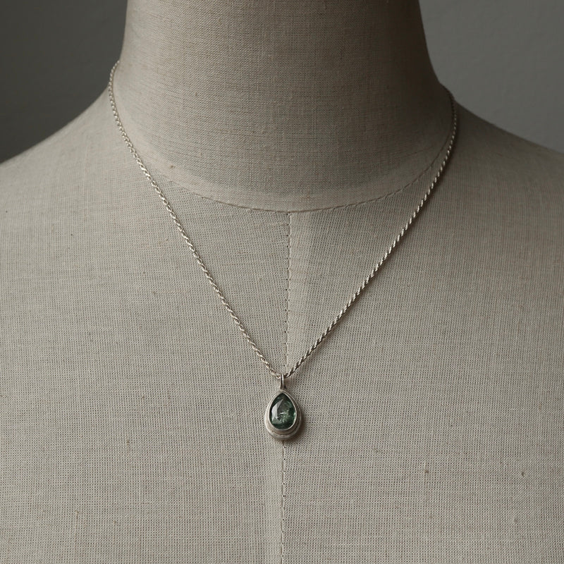 Maison de l'abeille / Pendant top Green Kaiyanight