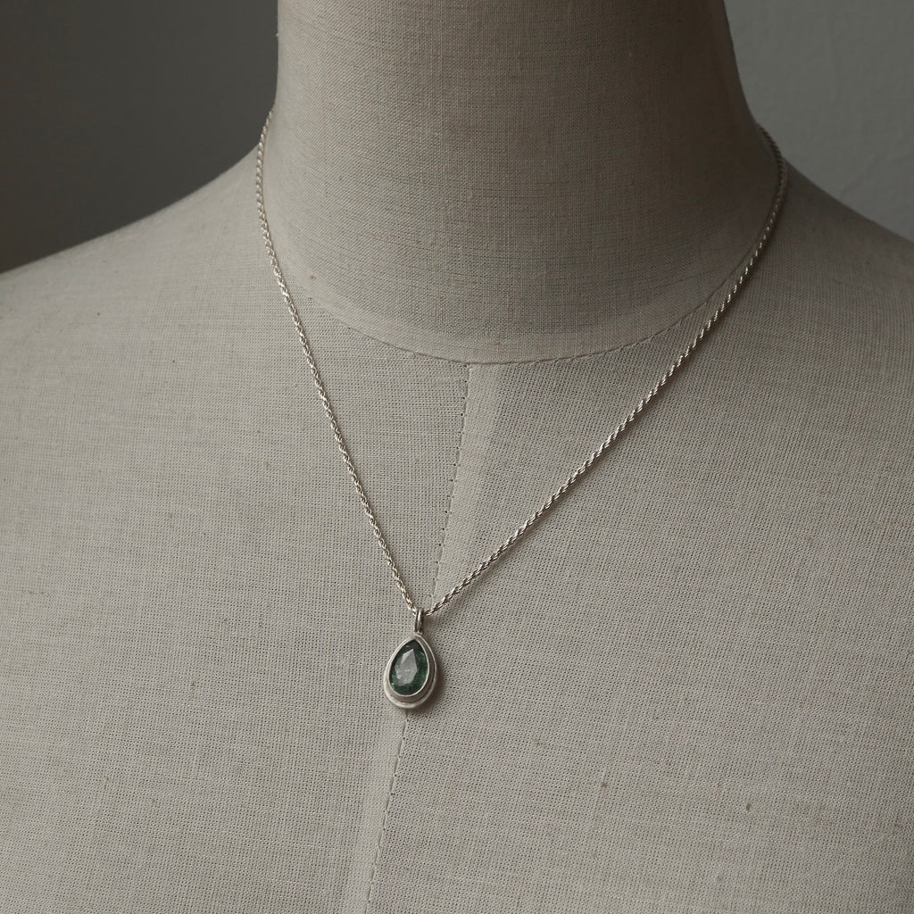 Maison de l'abeille / Pendant top Green Kaiyanight