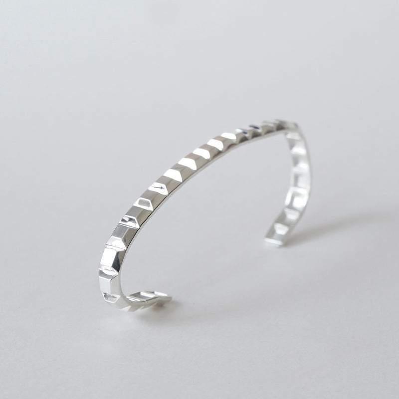 [Limited time only] Hatsuyume / Palm Cuff SV Studs