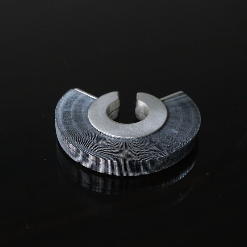 Yuki Yoshioka / neo through earcuff
