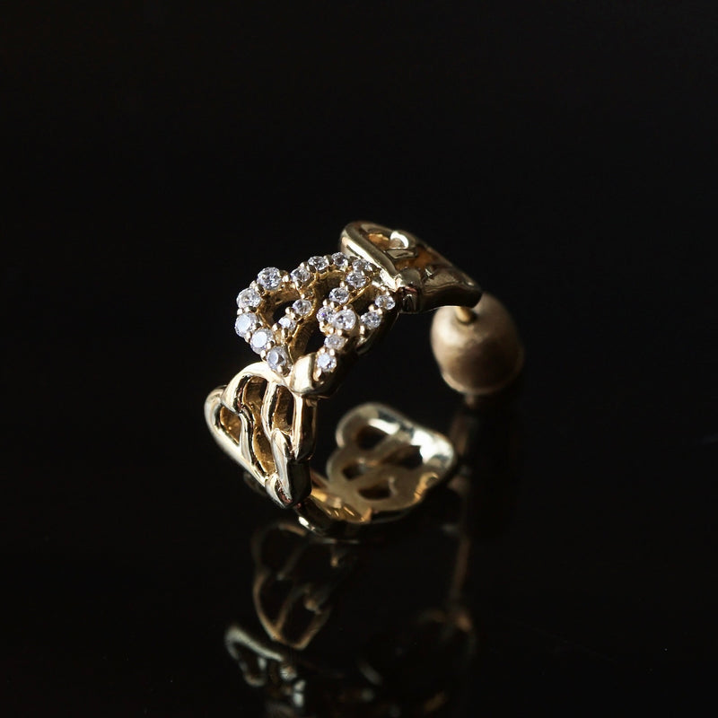Yuki Yoshioka / INITIAL HOOP EARRING A Zirconia