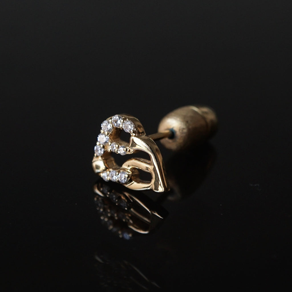 Yuki Yoshioka / INITIAL STUD EARRING A Zirconia