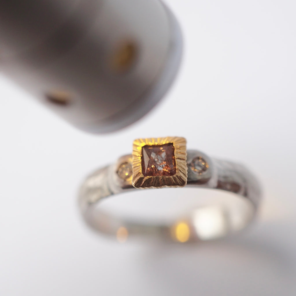 GERMEDEUR / Color Change Garnet In-Rutilized Quartz