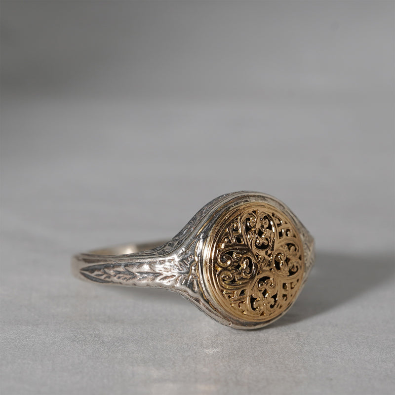 Gerochristo / Mediterranean Round Pinky Ring GR117
