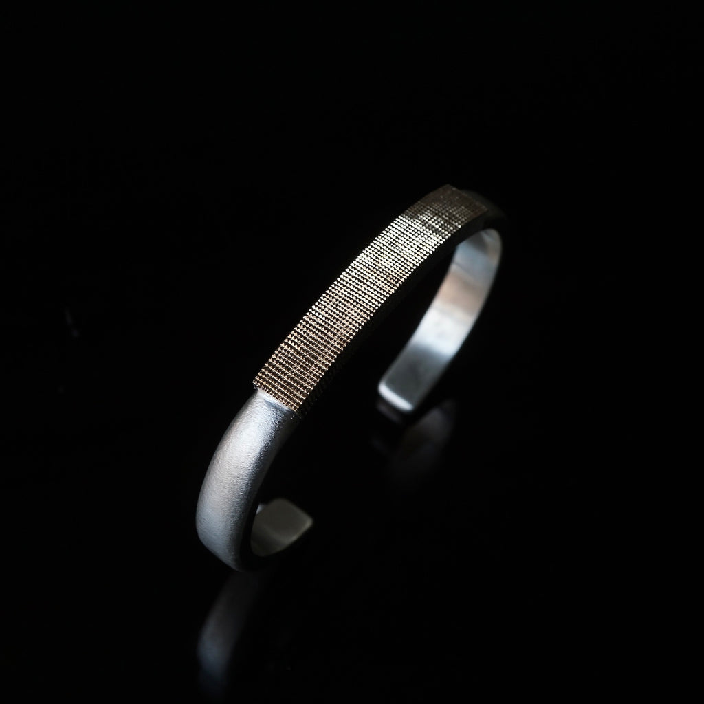 GERMEDEUR / CLOUS DE PARIS Bangle K18YG×SV（center）