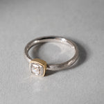【-8/31限定】GICLAT /  K18YG/pt900 ダイヤモンド0.319ct (ｸｯｼｮﾝｶｯﾄ) (GLR307)