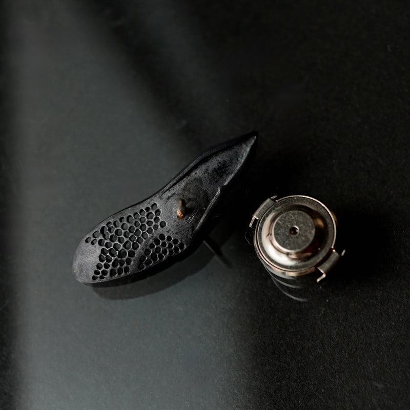 Maison de l'abeille / Butterfly dragonfly Brooch Right – Fuligo