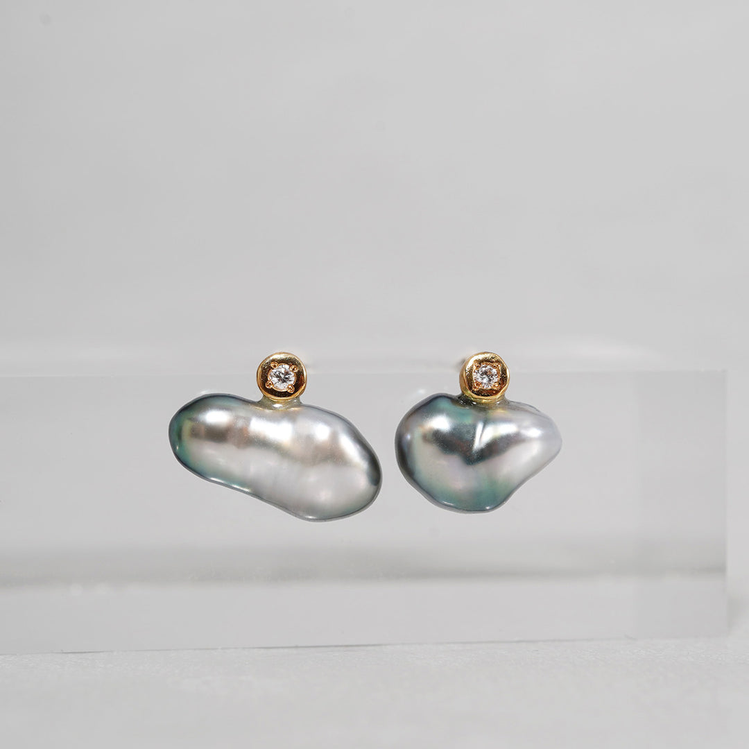 MINIMUMNUTS/keshi pearl pierce pair MN-pbq2d-AK1 – Fuligo / Fuligoshed