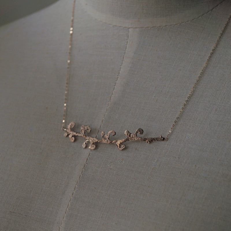 emme / antique lace ネックレス R010（ORO3010LNG）