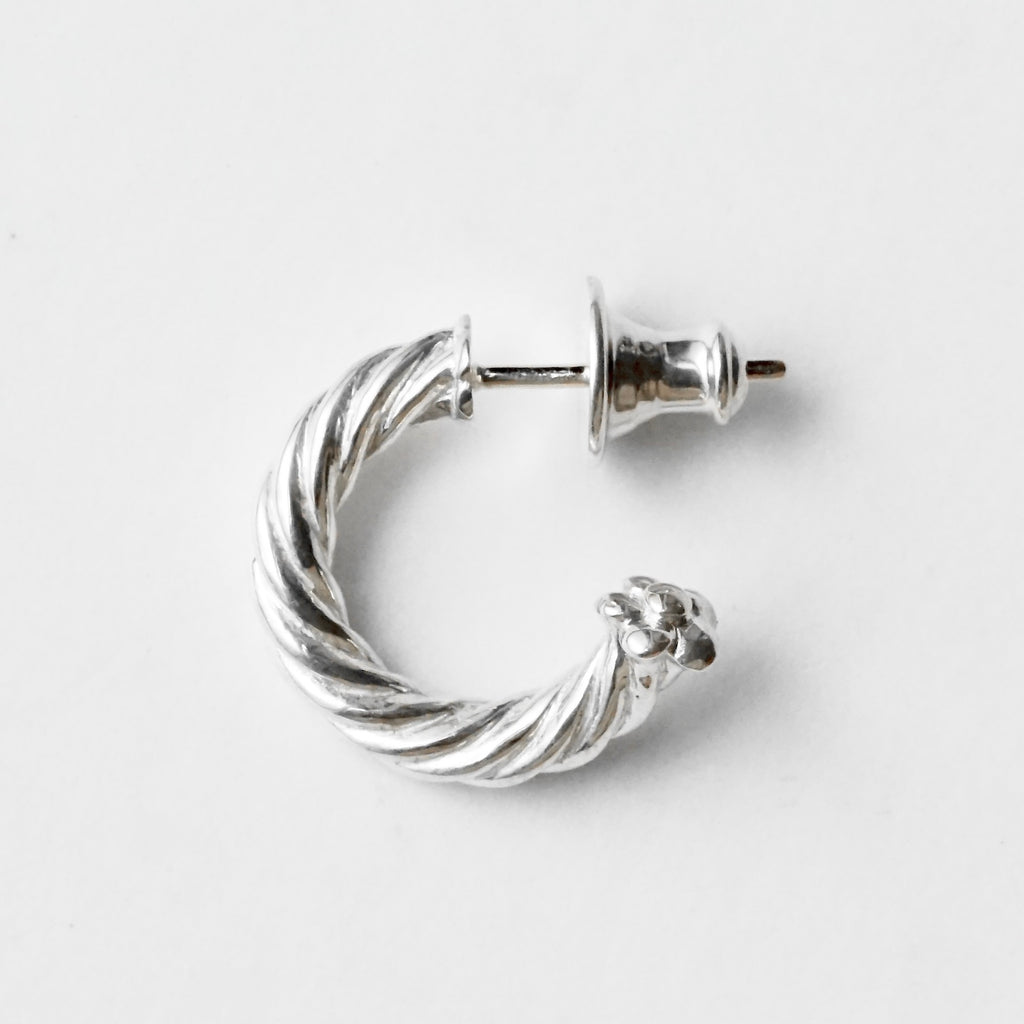 GIFTED / QUAD IMPLOSION HOOP PIERCE S K18YG (Single) – Fuligo