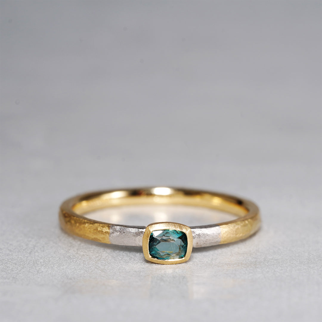 GICLAT 月の道 ピアス（片耳用）ギクラ LOVE ＆ GIFT “to me” ホリデーシーズンのご褒美ジュエリー