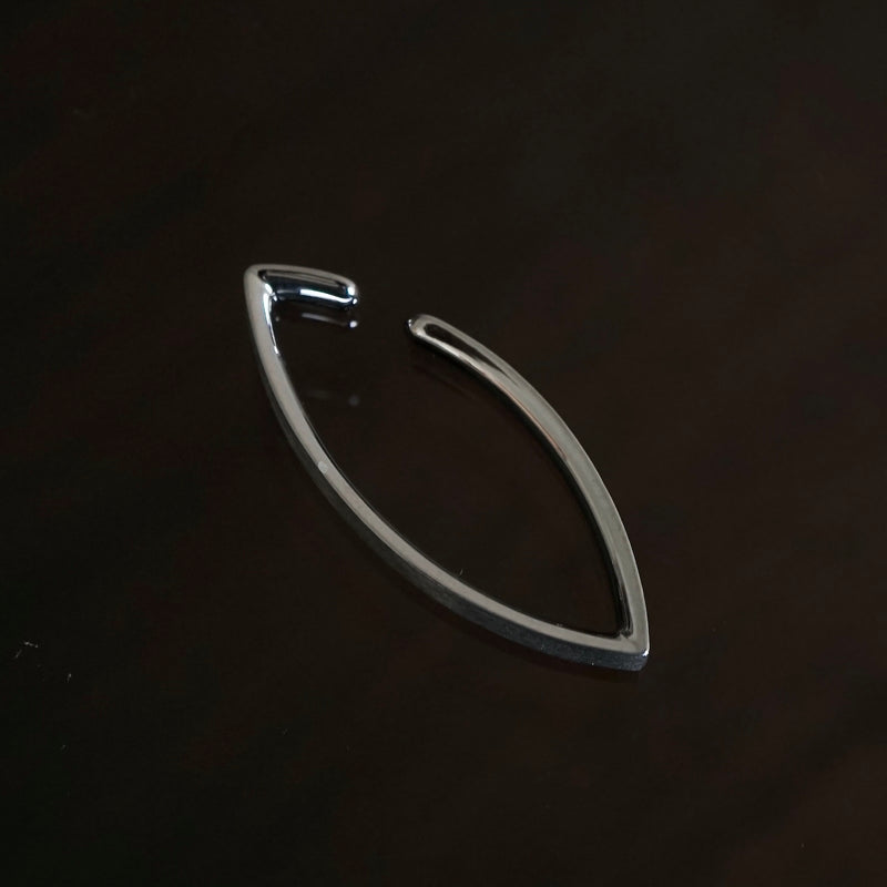 revie objects /〈ANALYZE〉flat Leaf ear cuff L（AN2-23）