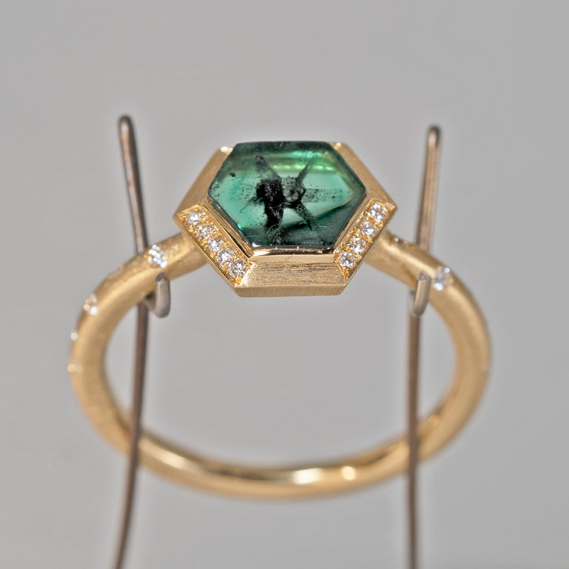 [5/3-5/25 Limited time only] 19un-neuf / Bohemian Ring Emerald CR04012