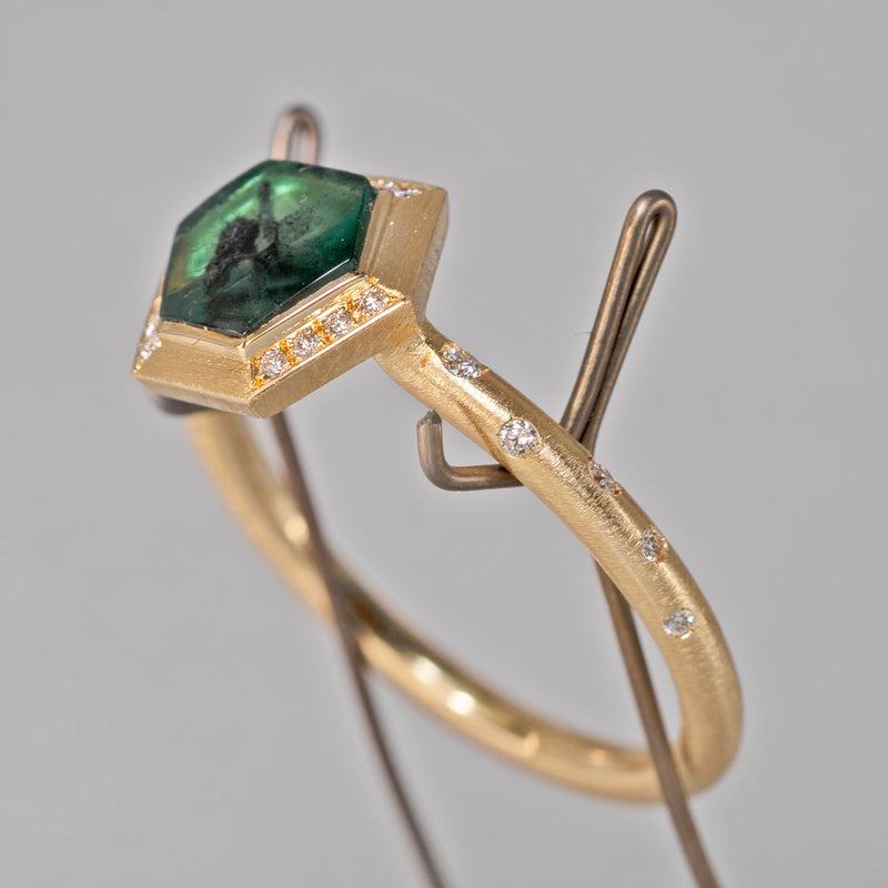 [5/3-5/25 Limited time only] 19un-neuf / Bohemian Ring Emerald CR04012