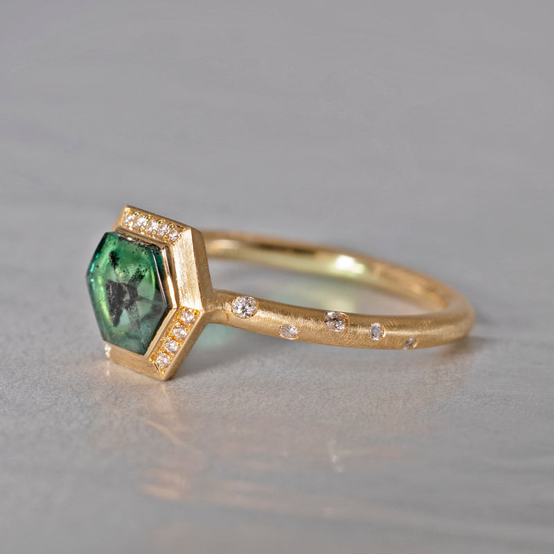 [5/3-5/25 Limited time only] 19un-neuf / Bohemian Ring Emerald CR04012
