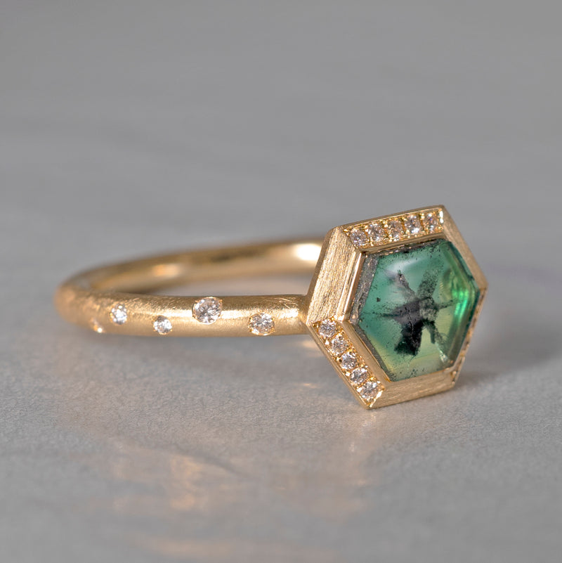 [5/3-5/25 Limited time only] 19un-neuf / Bohemian Ring Emerald CR04012
