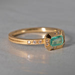 [5/3-5/25 Limited time only] 19un-neuf / Tsukinomichi Ring Emerald CR00411