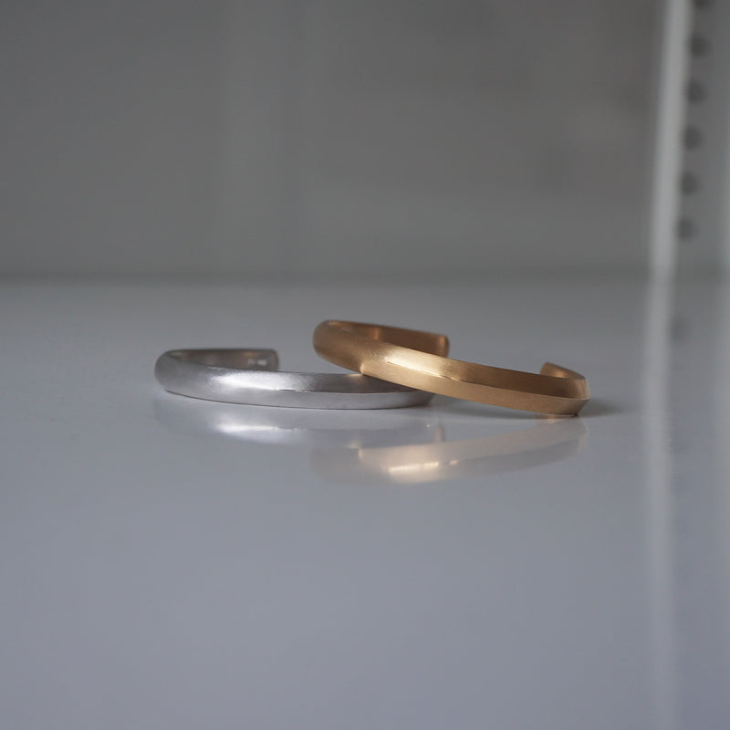 revie objects /〈FLOW〉●▲ oval bangle（FL4-05/06）