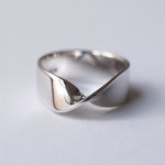 [Limited time only] hatsuyume / [custom-order 】ring SV mobius loop (r-sv-mobi-r)