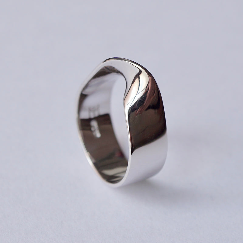 [Limited time only] hatsuyume / [custom-order 】ring SV mobius loop (r-sv-mobi-r)