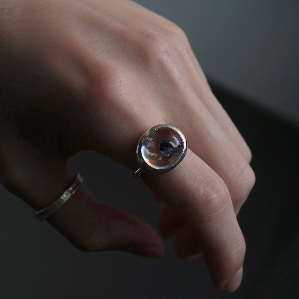maaa / door hematite quartz #14