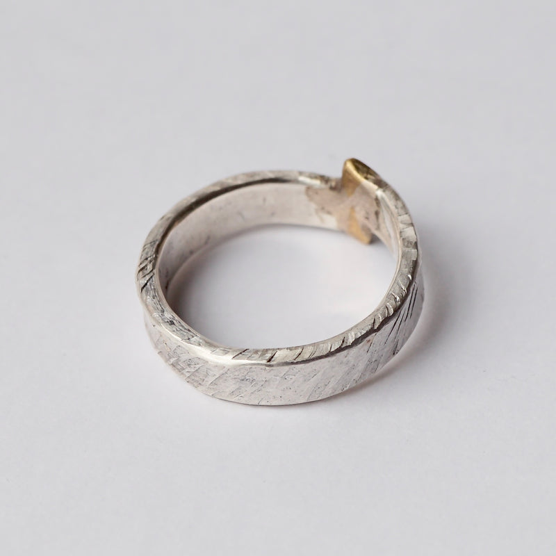 suzuki yuki / You can see it, I can't see it #24