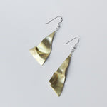 wada maki / 風をおこすピアス brass