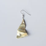wada maki / 風をおこすピアス brass