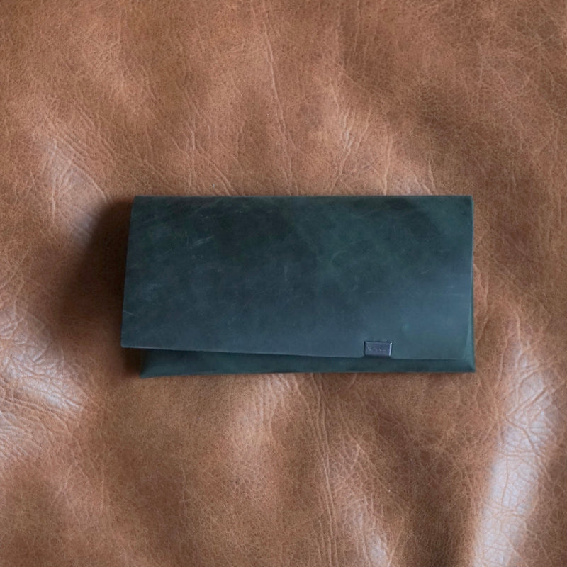 Shokugeki / Long wallet Oil nubuck Green