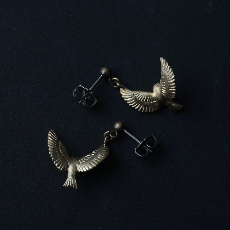 cocoon / happy bird earrings brass