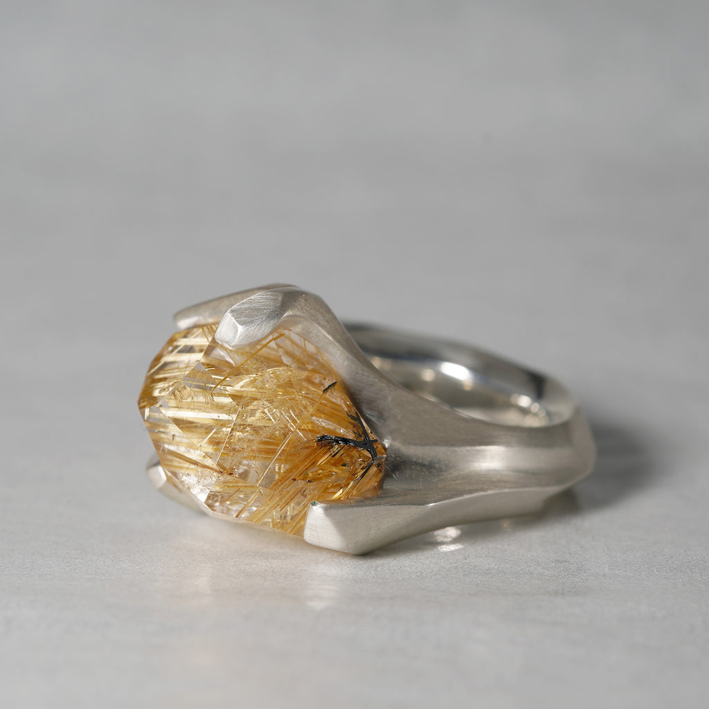 SUI by PROOF OF GUILD / One of a kind Ring Rough stream Rutile Quartz