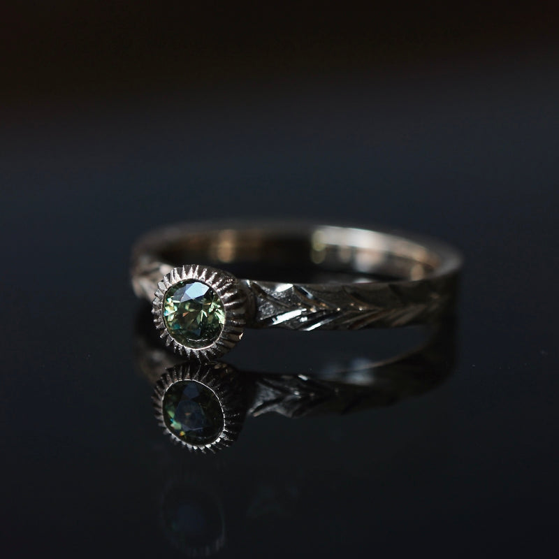 GERMEDEUR / Cronus Ring Demantoid Garnet