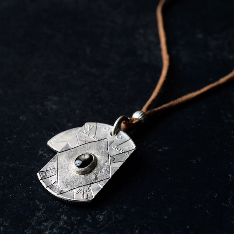 BIG TREE / Half Dollar Coin Pendant ブラックスターサファイア