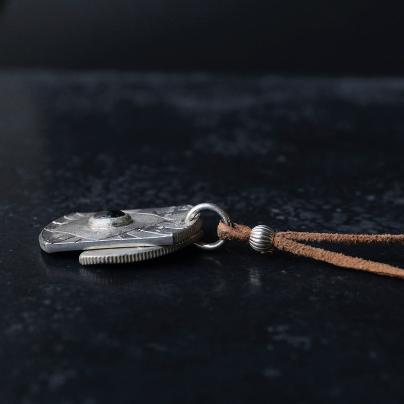 BIG TREE / Half Dollar Coin Pendant ブラックスターサファイア