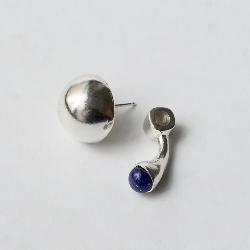 sussus. / LAPIS SILVER SINGLE EARRING（A6120） – Fuligo / Fuligoshed