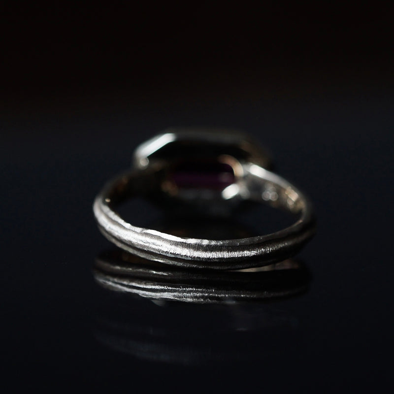 GERMEDEUR / Shield Ring Rubelite
