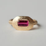 GERMEDEUR / Shield Ring Rubelite