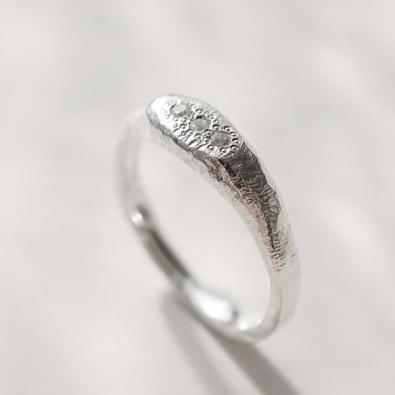 MIKU FUKAMITSU / 火粒 – Fuligo / Fuligoshed