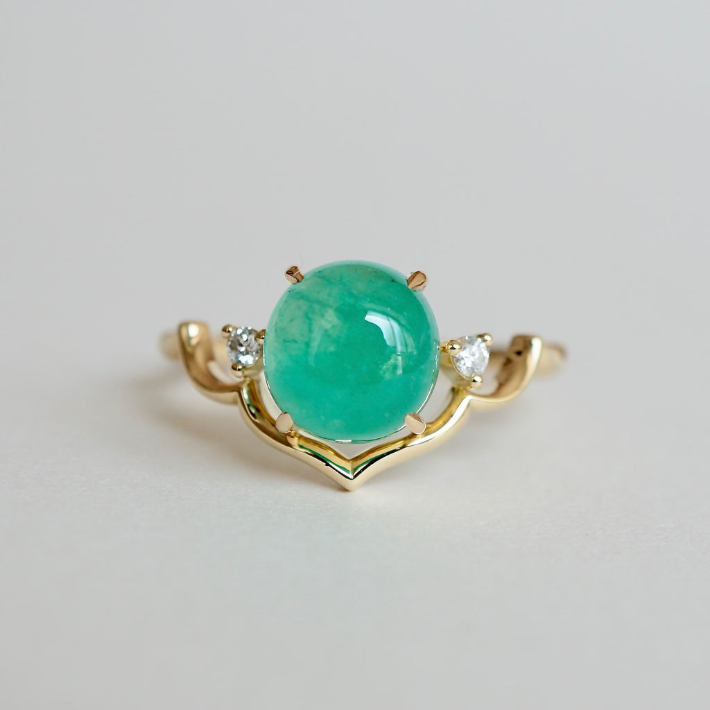 Kagann/ Moroccan Taj ring Emerald