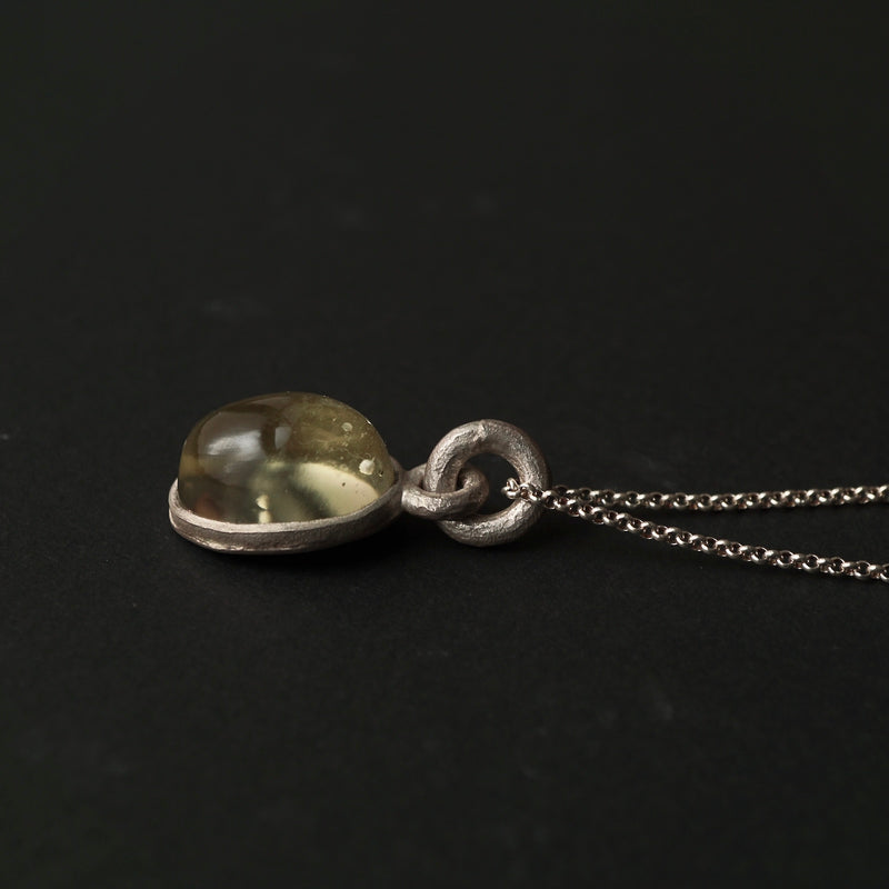 KURAISHI TAKAMICHI / Libyan Glass necklace