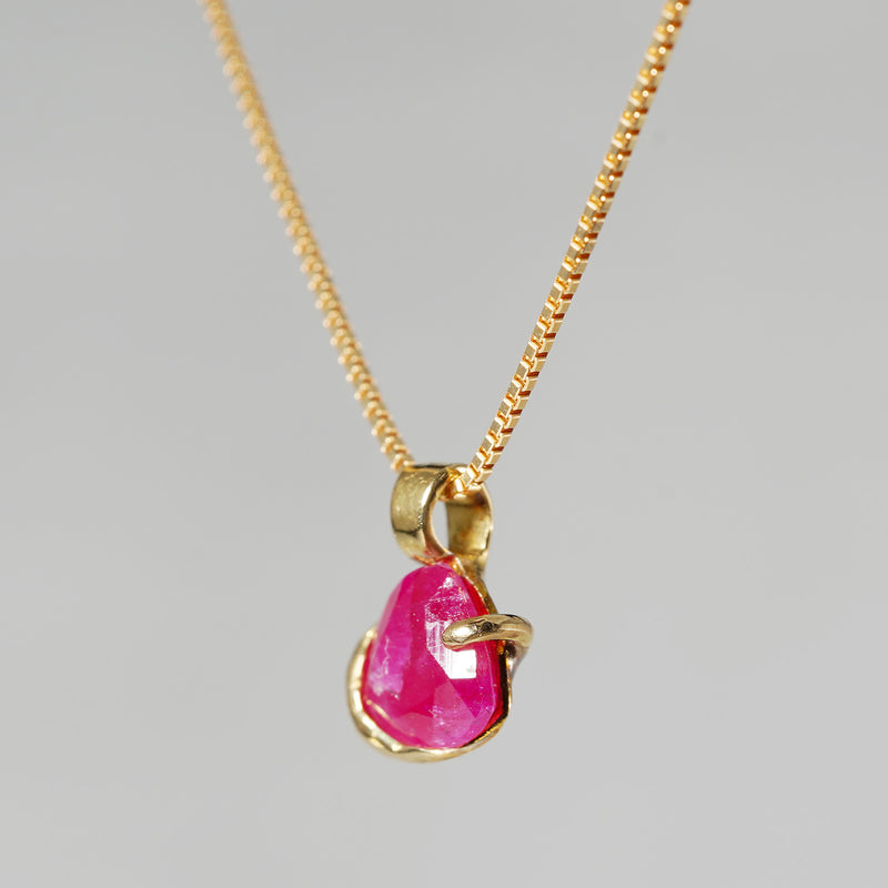 [-1/26 Limited] Boron / Ruby K18 Necklace 20N-04