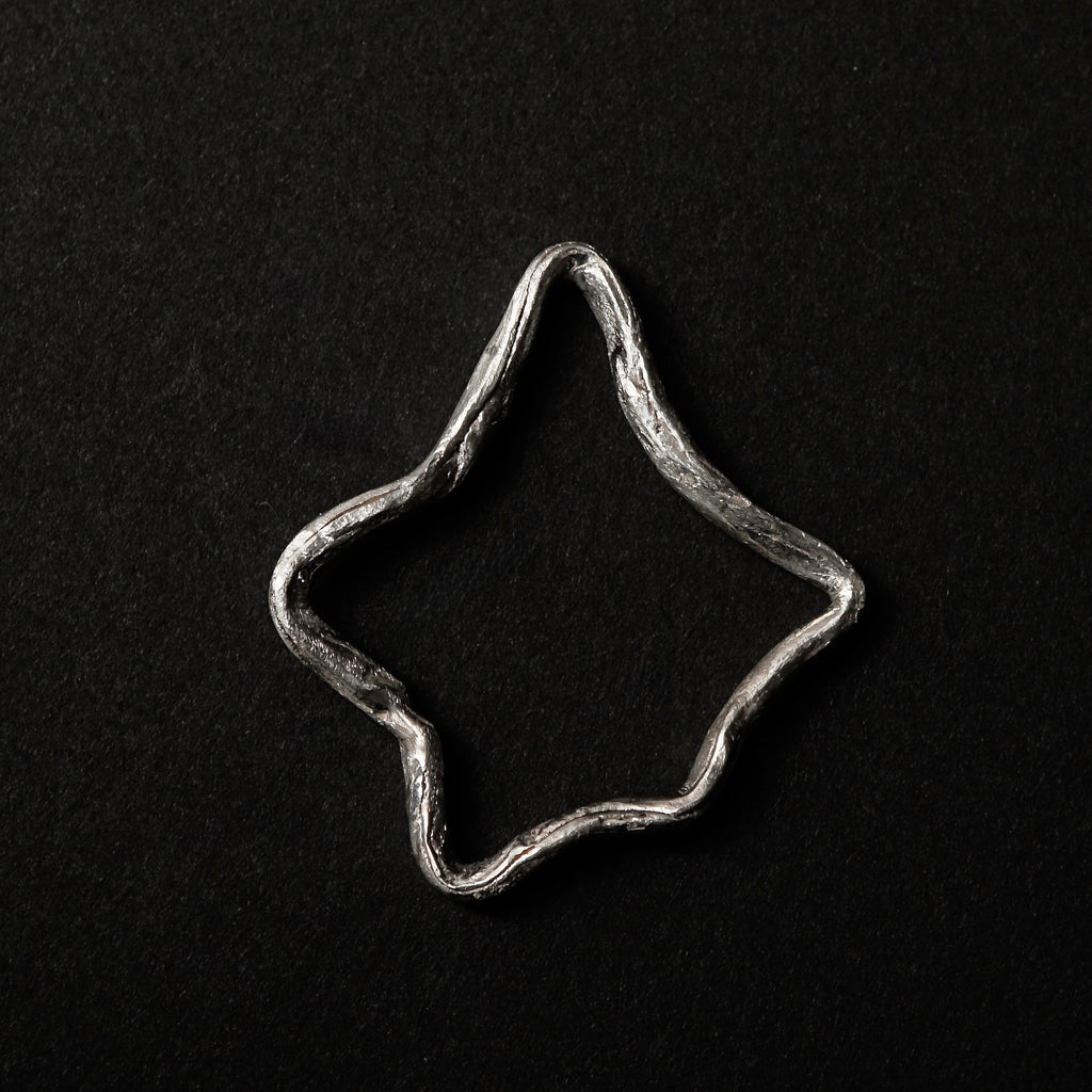 yuka ishikawa / "STAR" ring size 22