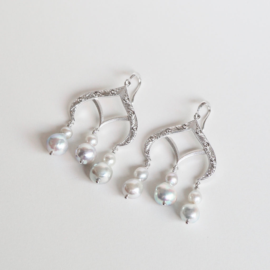 Kagann / Chandelier hook pierce 和彫り×アコヤパール