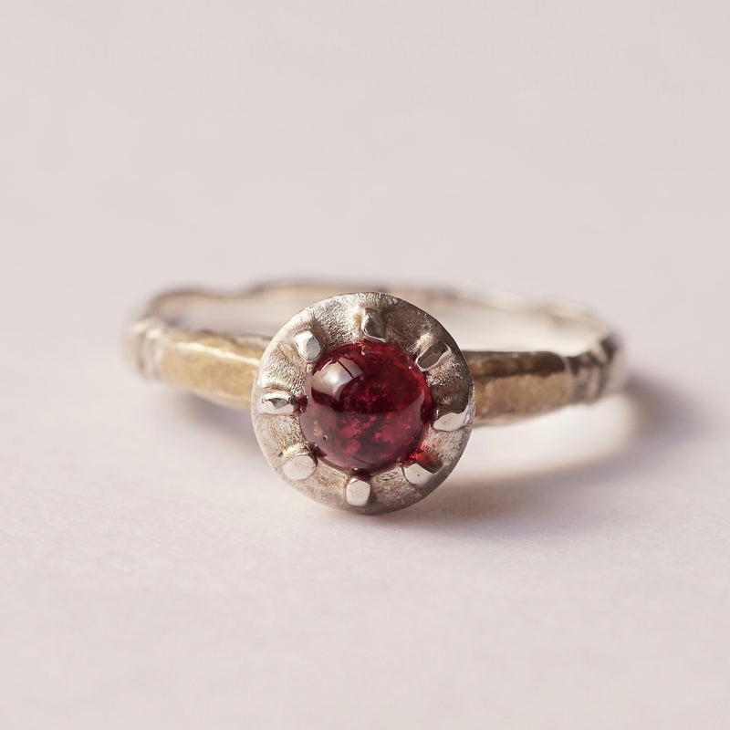 GERMEDEUR / Queen Ring Red Spinel