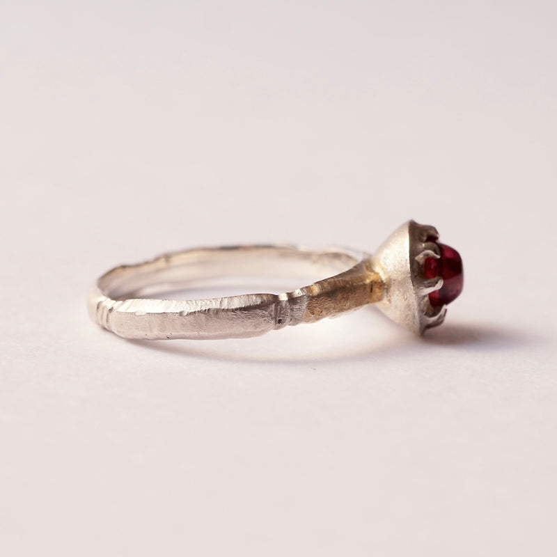 GERMEDEUR / Queen Ring Red Spinel