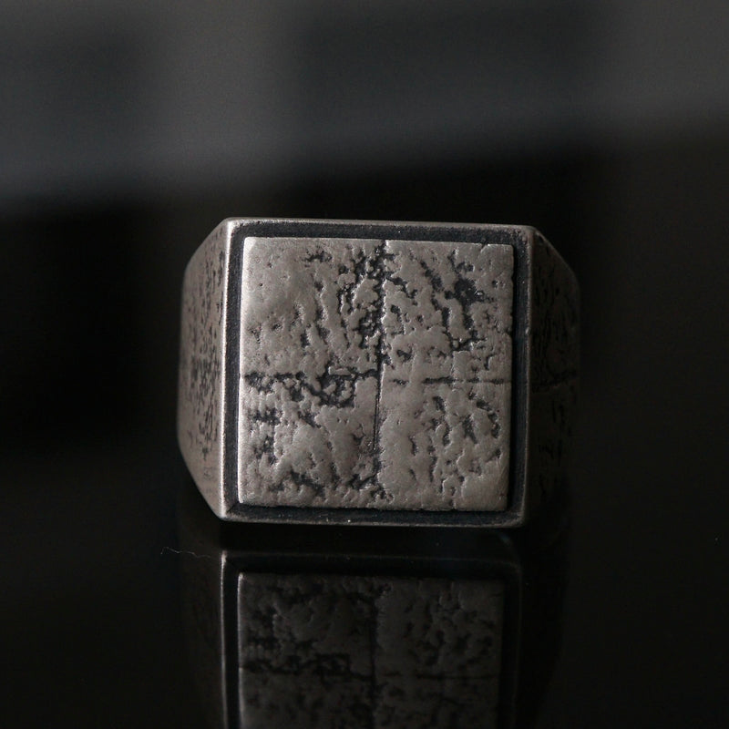 kagari yusuke × GIFTED / wall crack ring (stamp) SV