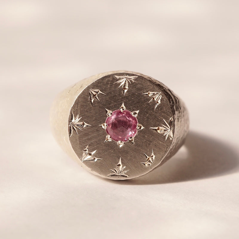 GERMEDEUR / Aegis Signet Ring Rose Cut Sapphire