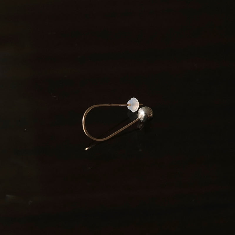 revie objects /〈FLOW〉dot earring 3（FL02-08）