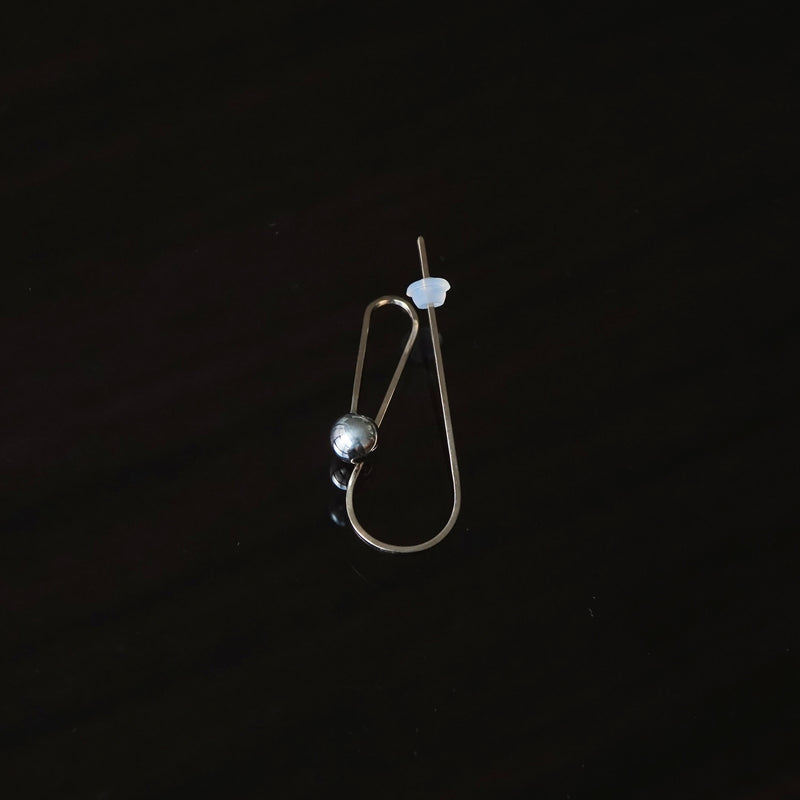 revie objects /〈FLOW〉dot earring 4（FL02-09）