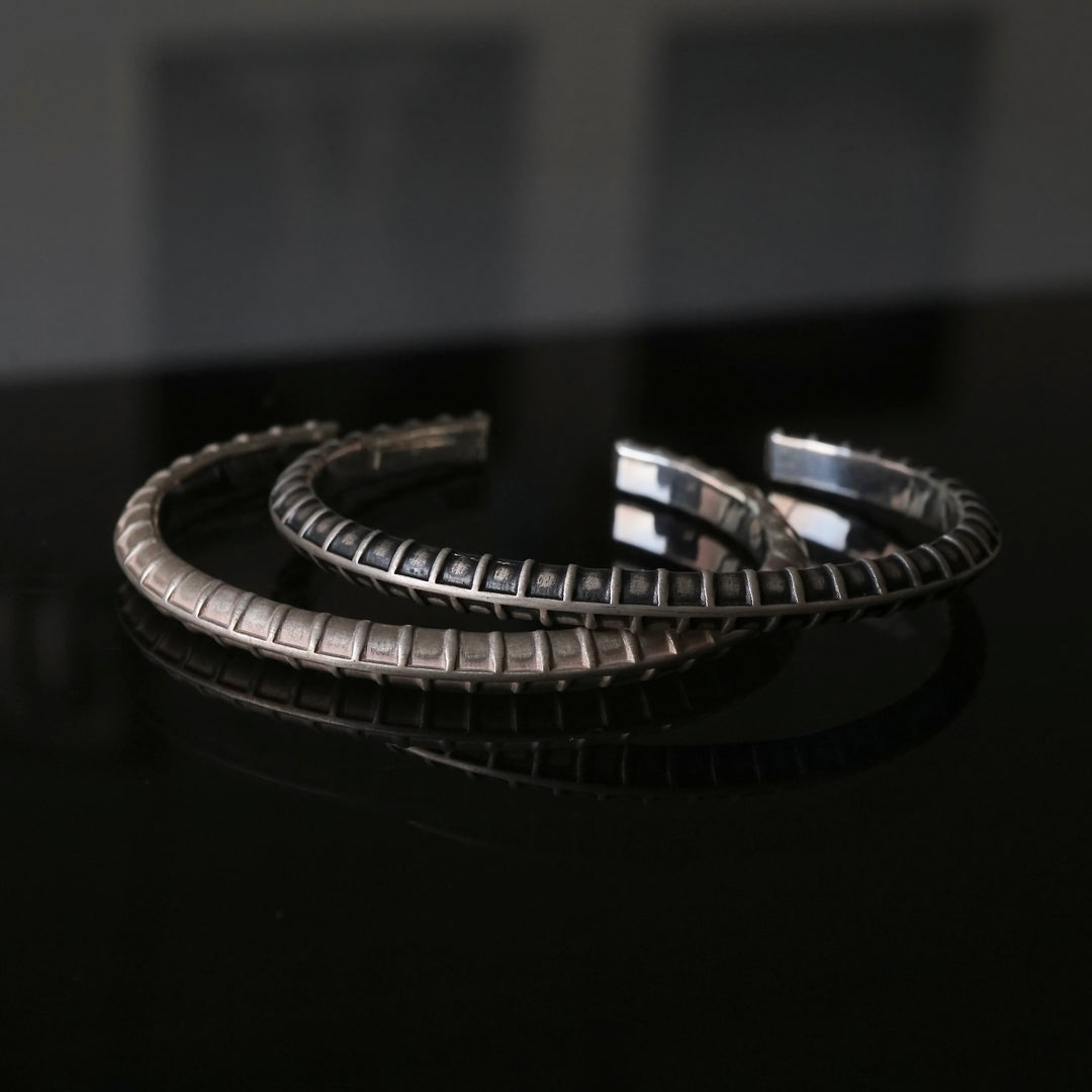 エディボルゴ スパイクブレスレット Fuligo bracelet – Fuligo / Fuligoshed